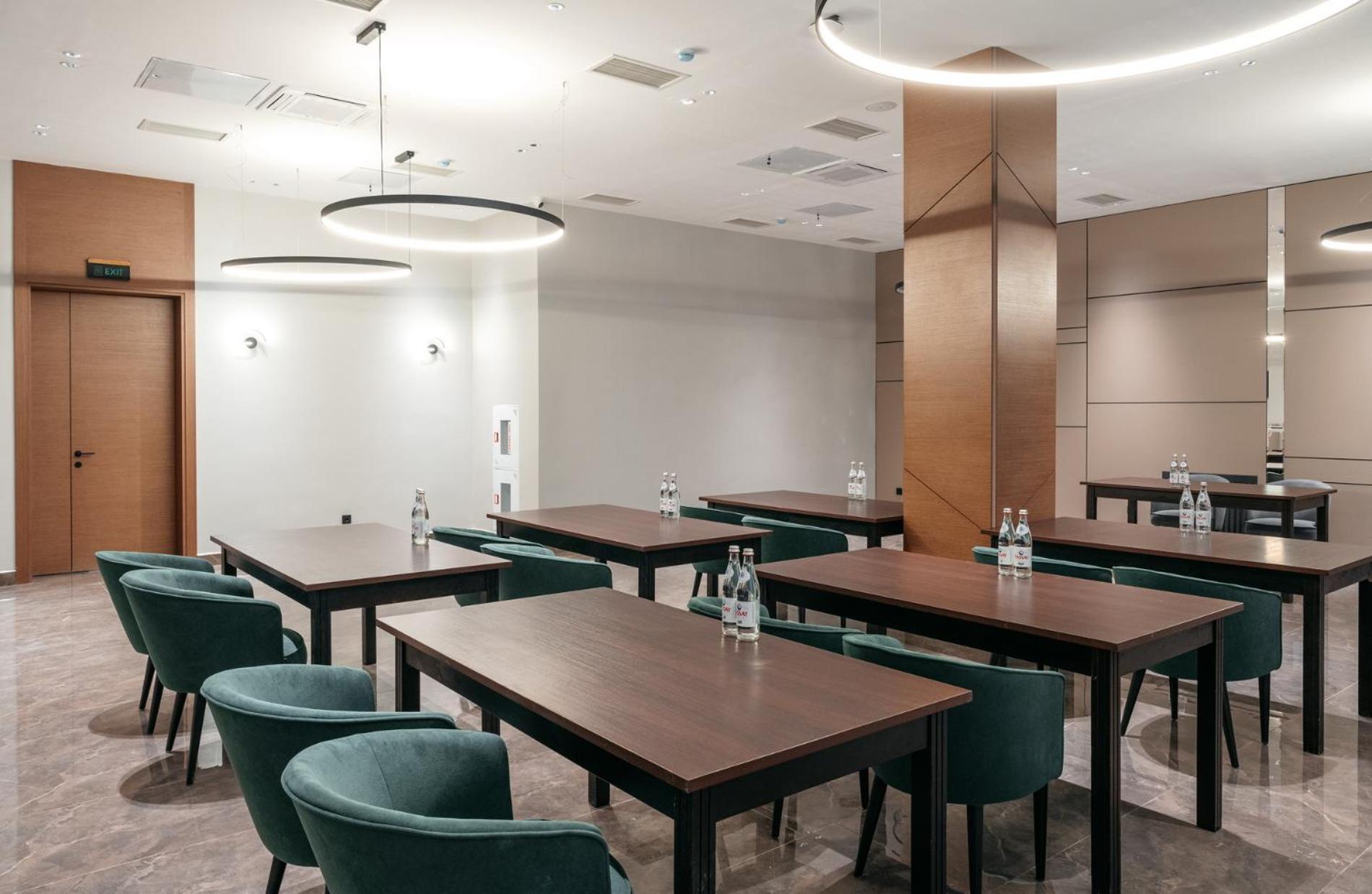 Raavah Aparthotel Almatı Dış mekan fotoğraf