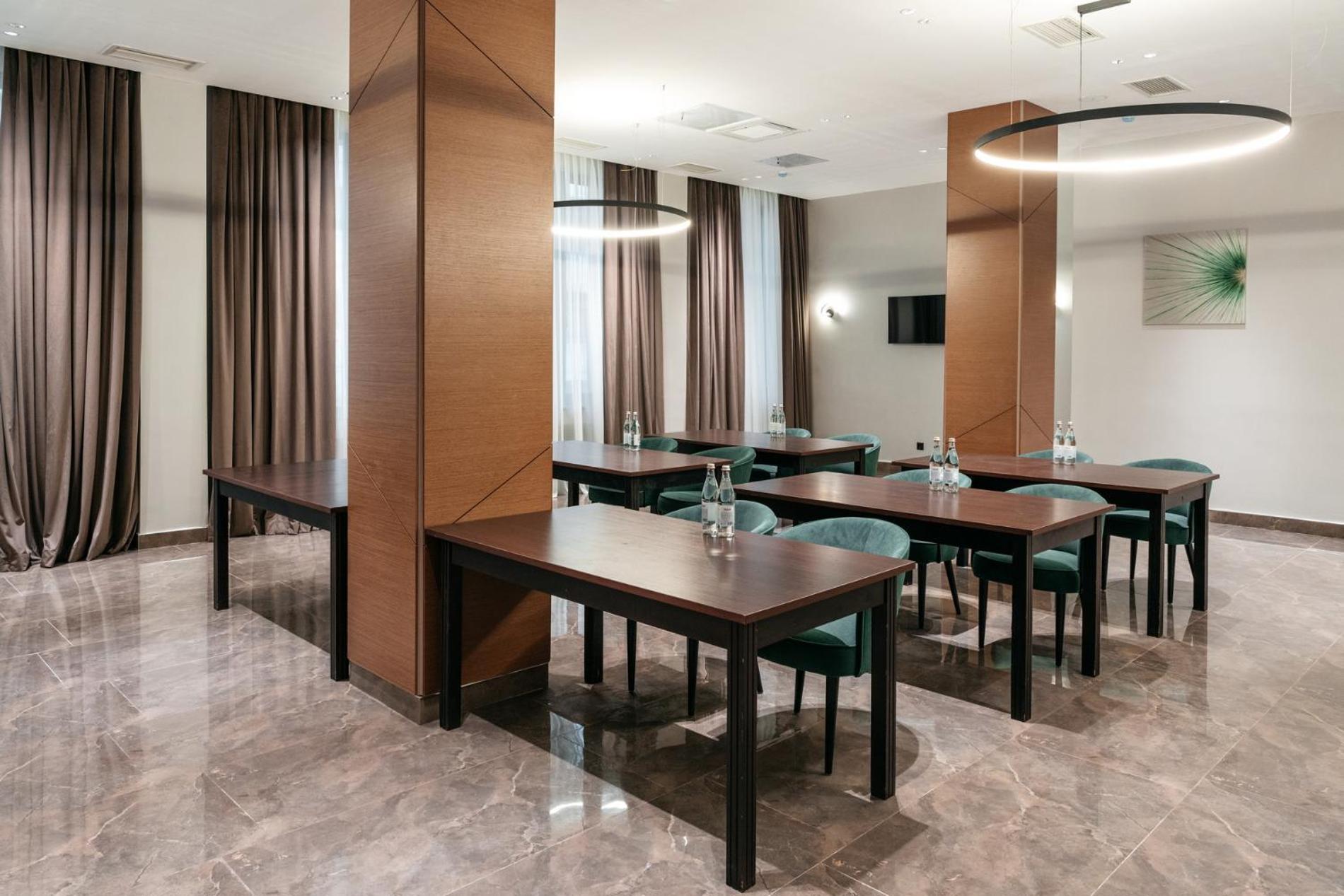 Raavah Aparthotel Almatı Dış mekan fotoğraf